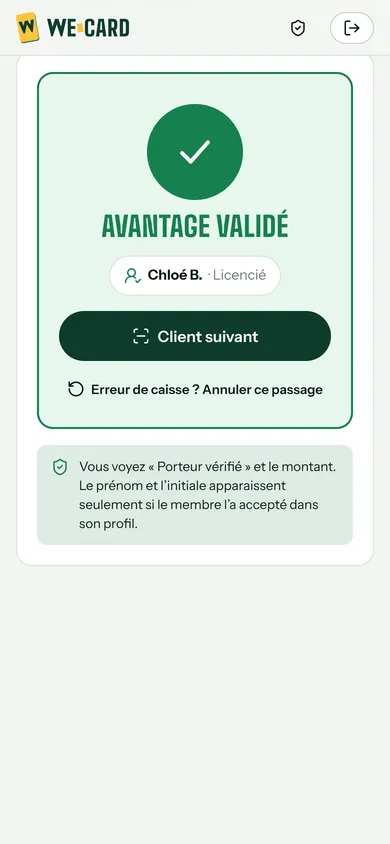 Espace partenaire de la Boulangerie du Stade, côté commerçant : l’écran du commerçant après la lecture du QR : « Avantage validé » pour Chloé B., licenciée, et le bouton « Client suivant ». Données de démonstration.